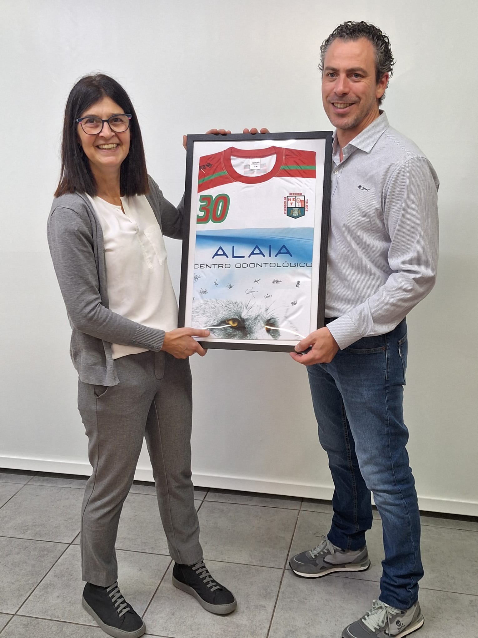 Eskerrik asko, Alaia Centro Odontológico!