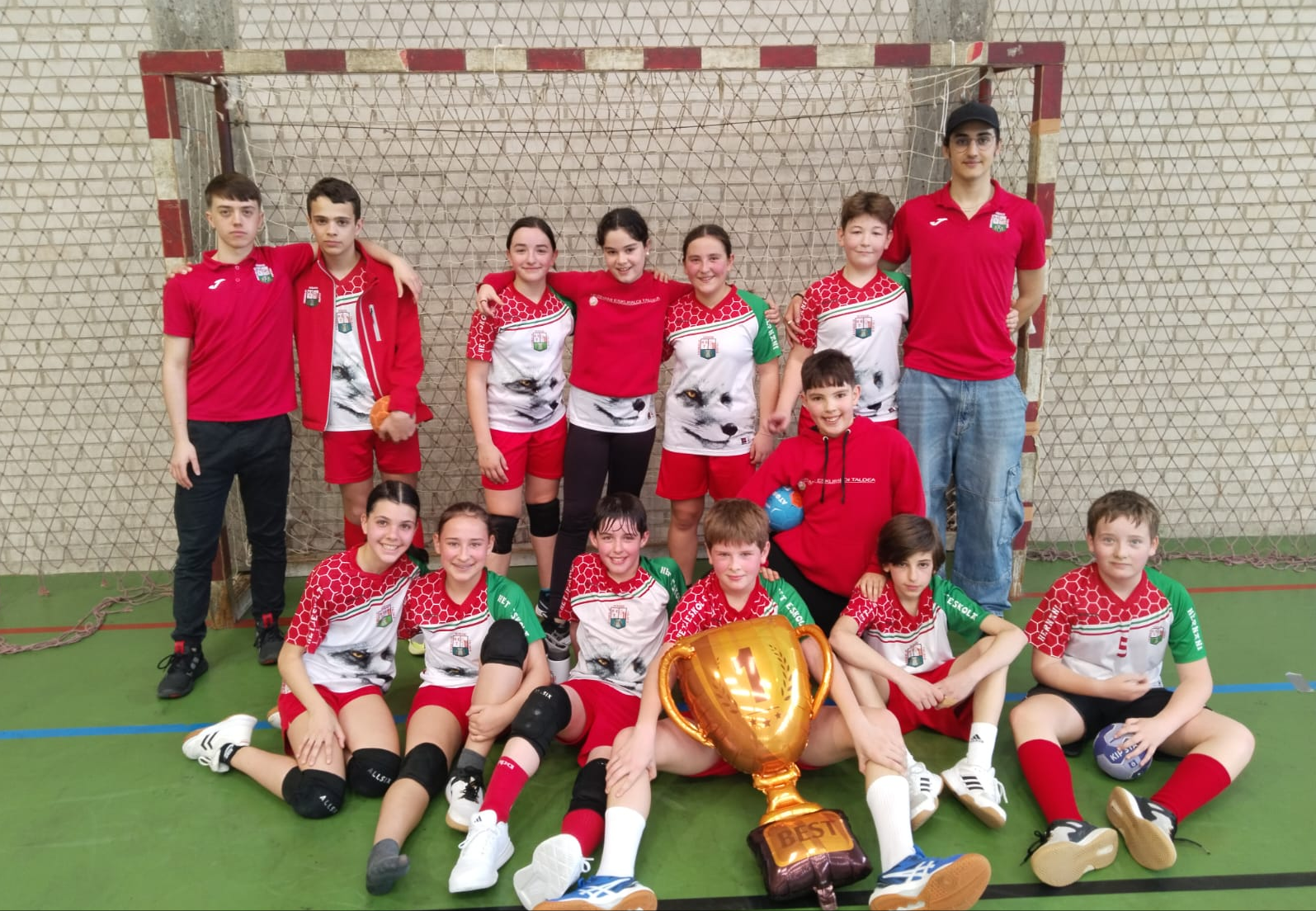 [Kronika.eus] Hernaniko alebinak, Gipuzkoako txapeldun